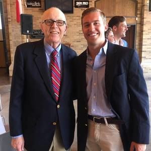 Meet your Posher, Devin